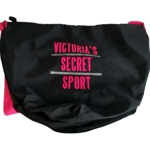 Victorias Secret Sport Zip  Duffle Gym Bag Hot Pink Black,Adjustable Strap *